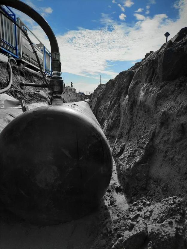 Pipeline service.jpg